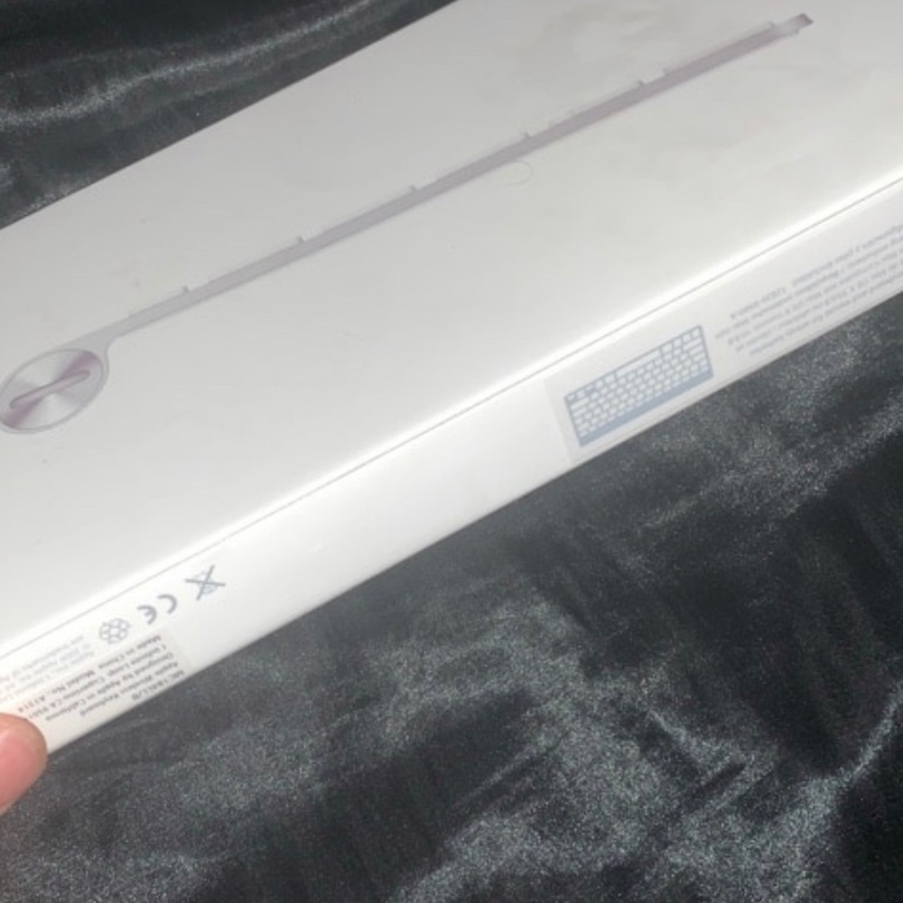 Apple wireless keyboard - Picture 2 of 3